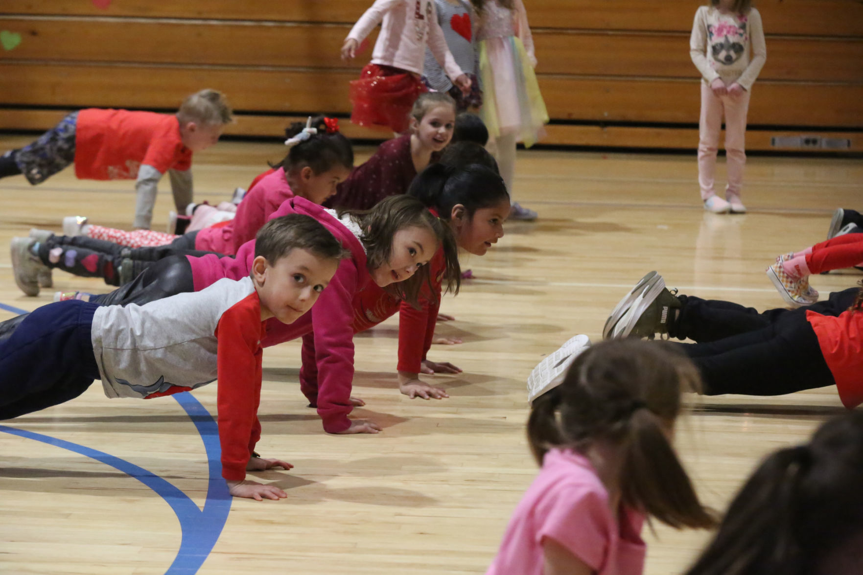 Marsh School dance and jump rope contest